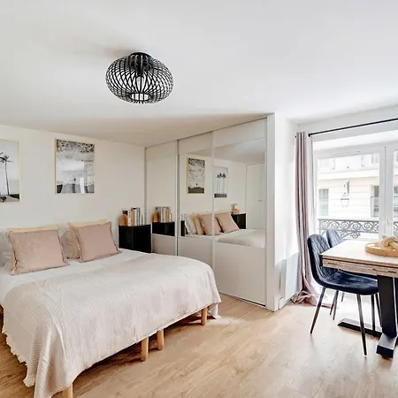 Beautiful In The Heart Of Opera Apartment Paris